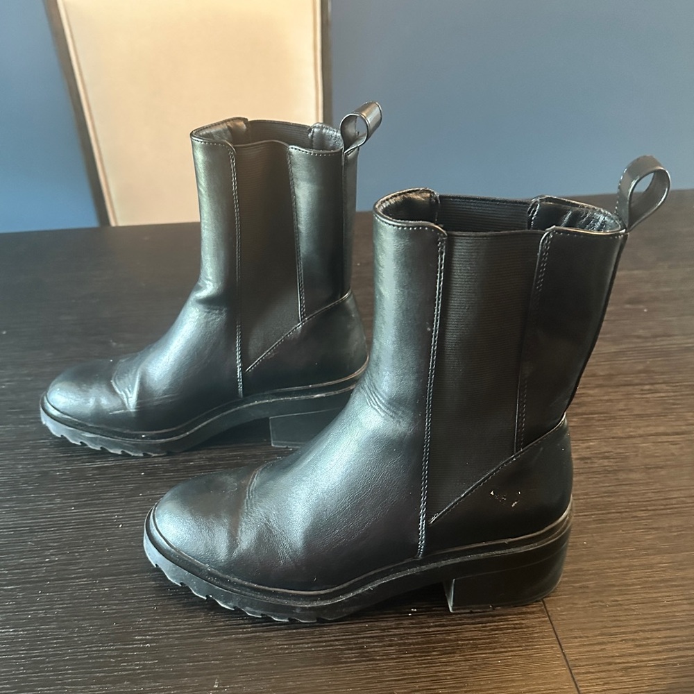 Black Leather Ankle Chelsea Boots